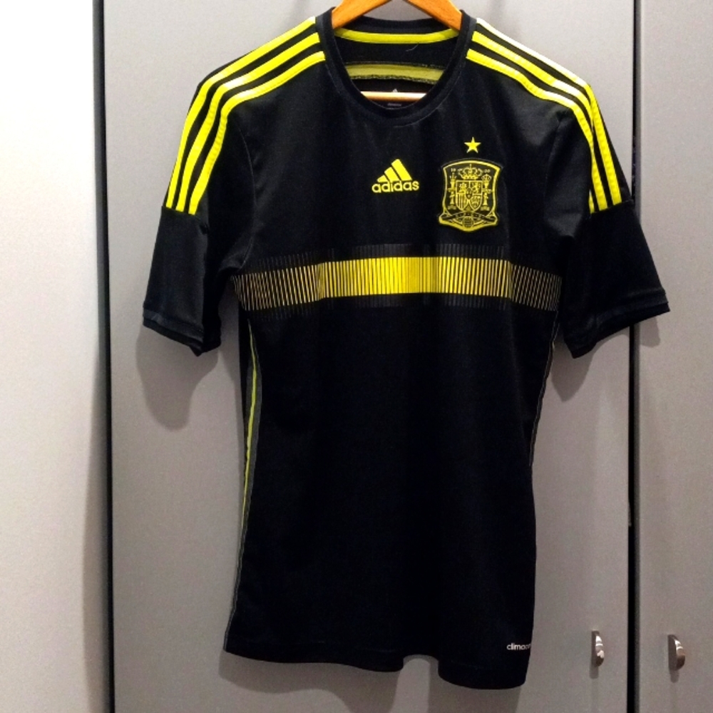 Adidas Unisex Spain Soccer Jersey size Small